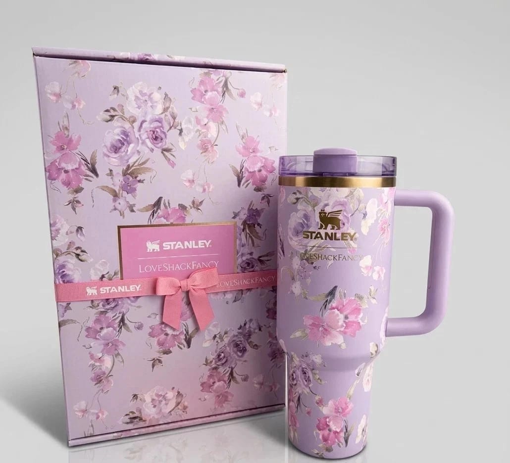 Stanley x LoveShackFancy Quencher H2.0 FlowState™ 40 oz – Happy Thoughts Purple | Limited Edition